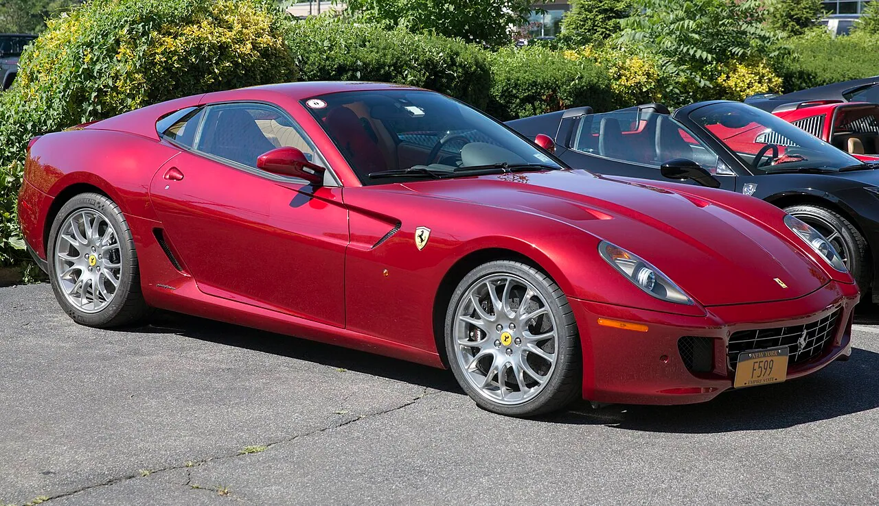 Ferrari 599 GTB Fiorano (2006–2012)