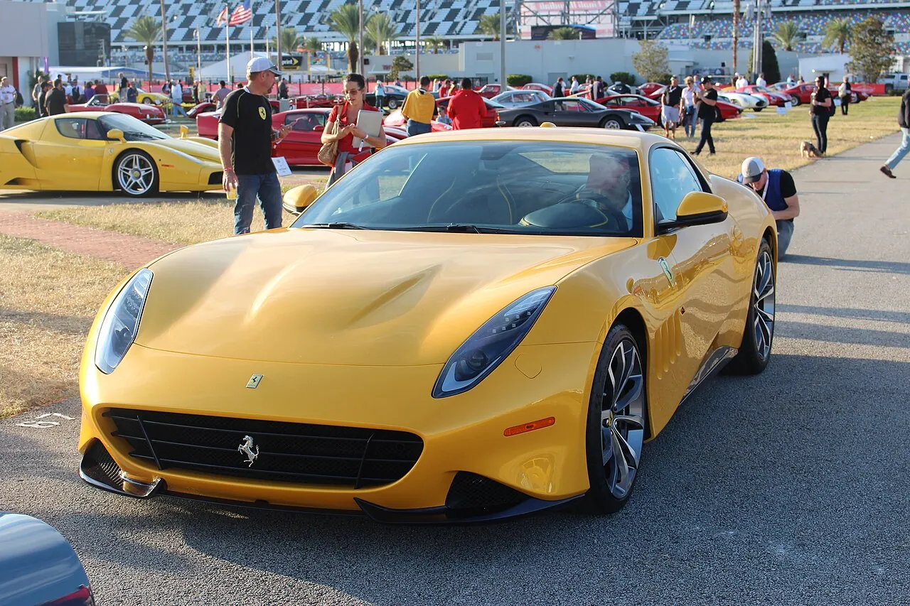 Ferrari SP275 RW Competizione (2016)