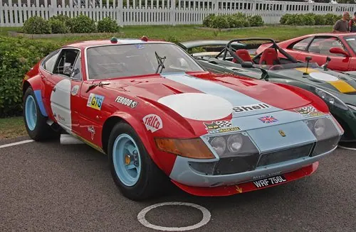 Ferrari 365 GTB/4 Daytona Competizione