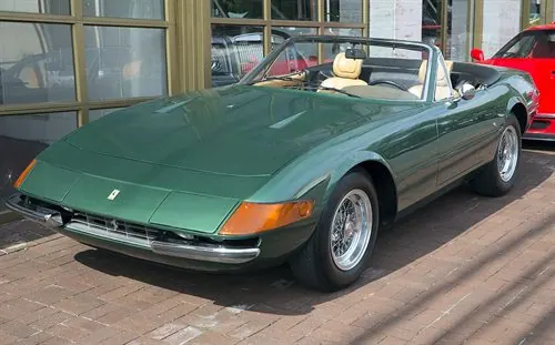 Ferrari 365 GTS/4 «Daytona Spider»