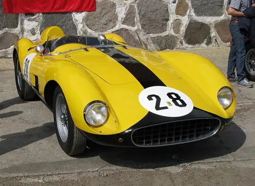 Ferrari 500 TRC